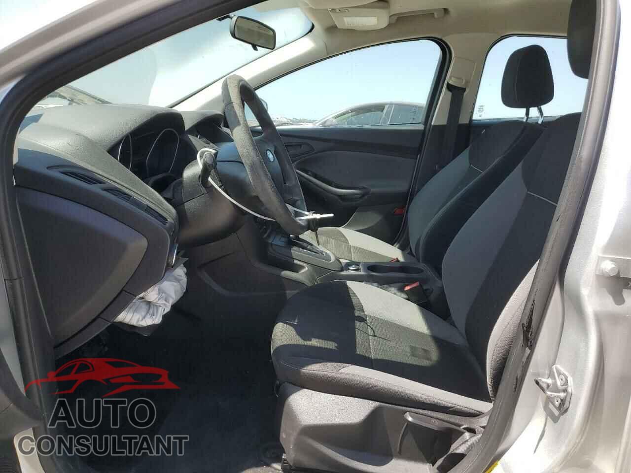 FORD FOCUS 2014 - 1FADP3E20EL388769