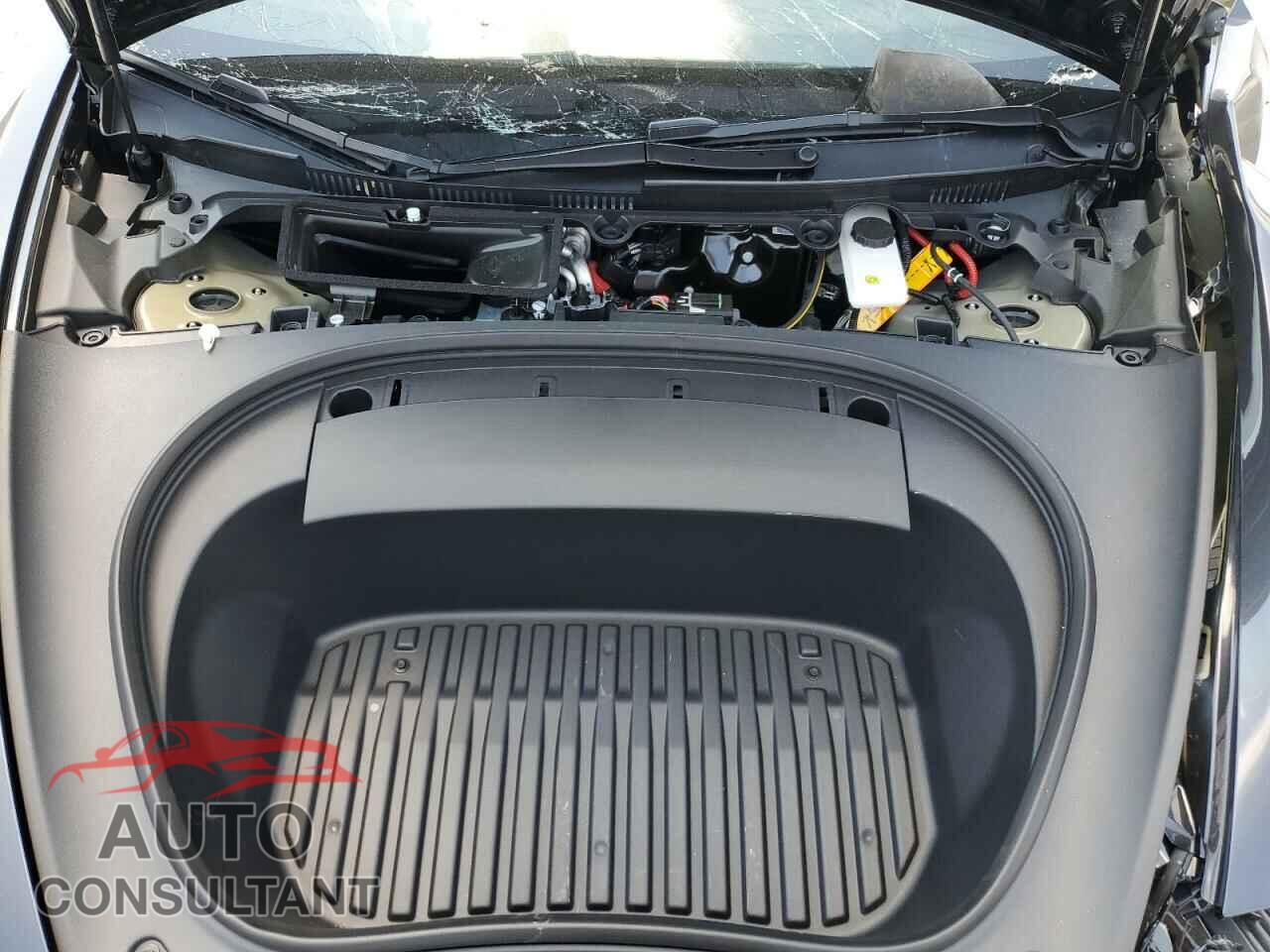 TESLA MODEL 3 2024 - 5YJ3E1EA3RF730702