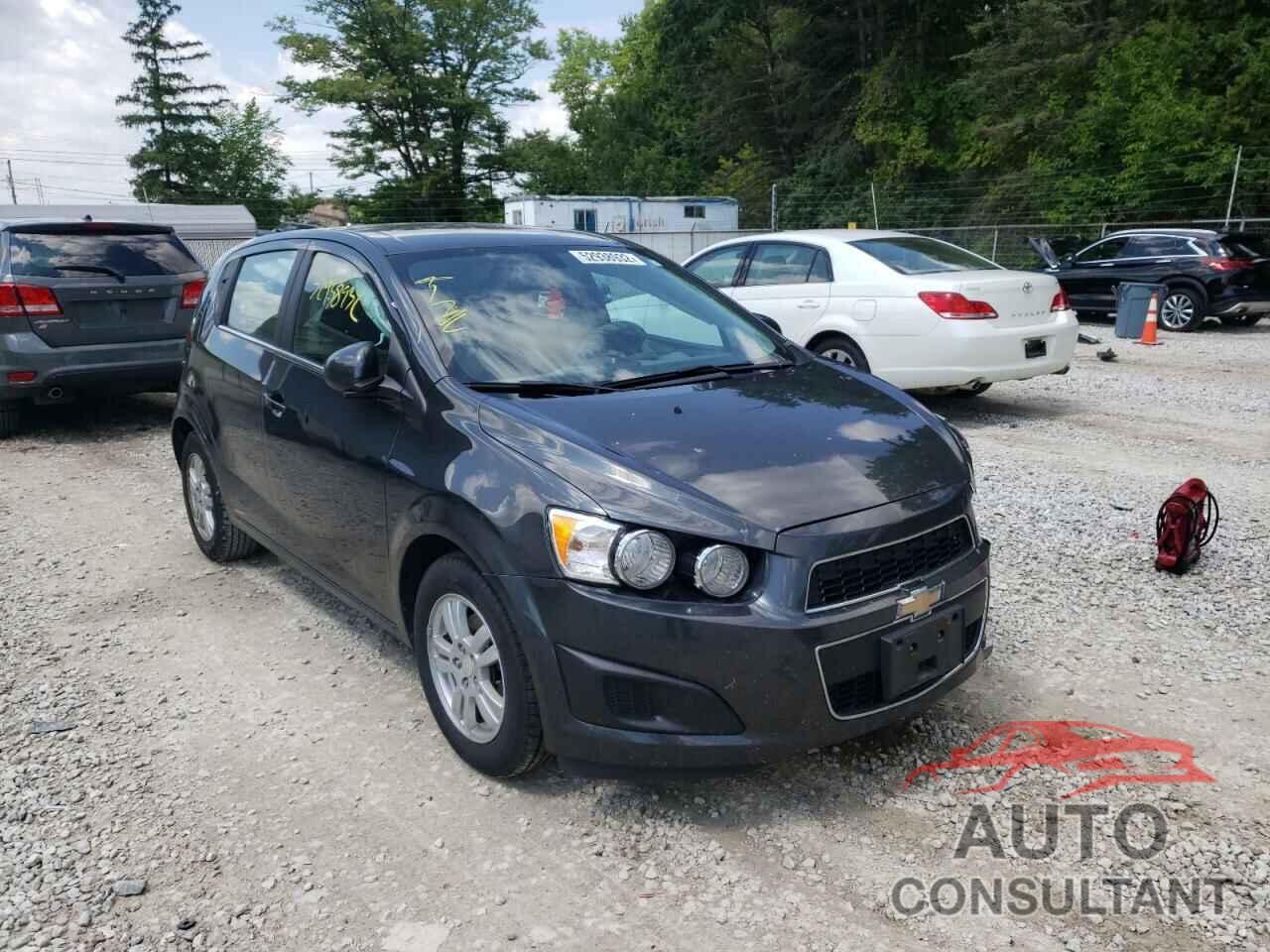 CHEVROLET SONIC 2016 - 1G1JC6SH2G4173399