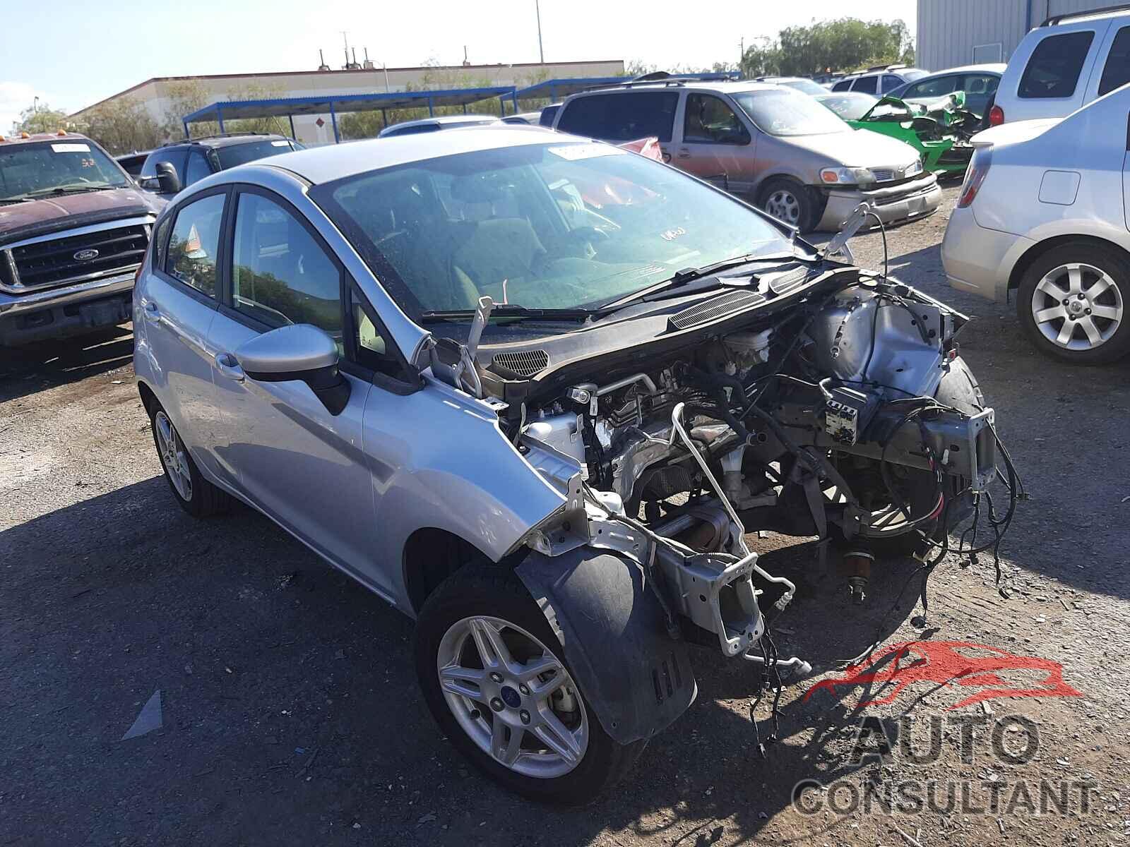 FORD FIESTA 2019 - 3FADP4EJ3KM143858