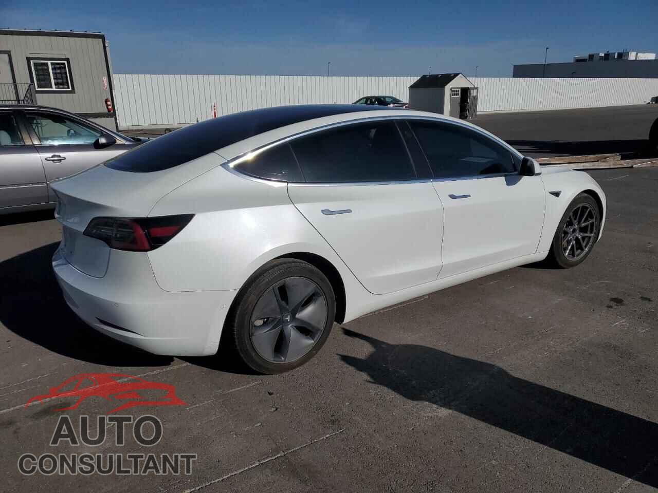 TESLA MODEL 3 2018 - 5YJ3E1EA1JF161952