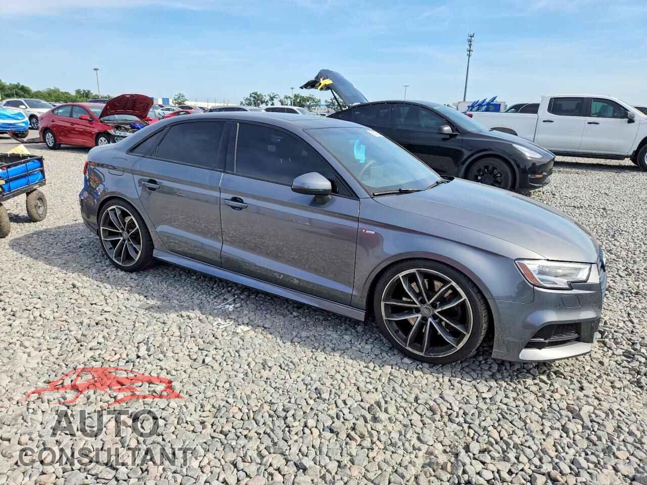 AUDI A3 2020 - WAUBEGFF7LA102289
