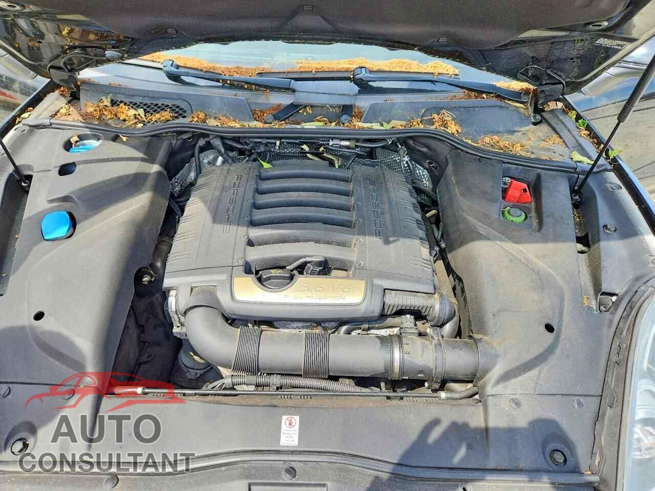 PORSCHE CAYENNE 2018 - WP1AA2A26JKA01395