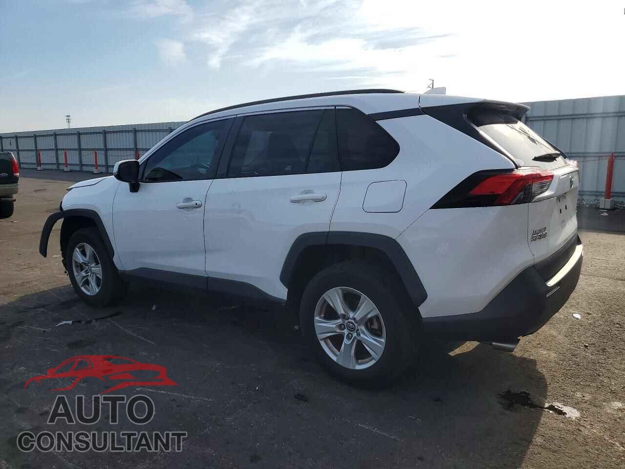 TOYOTA RAV4 2021 - 2T3W1RFVXMC093238
