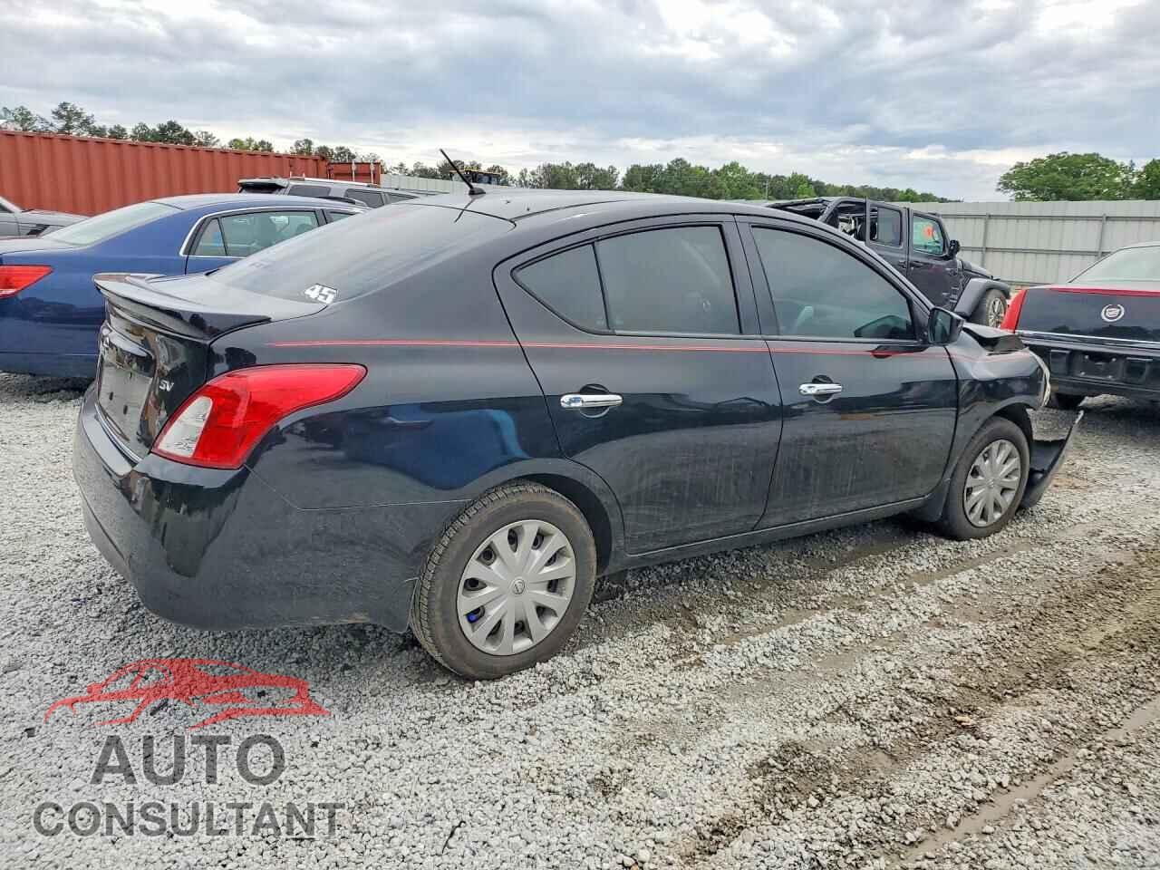 NISSAN VERSA 2017 - 3N1CN7AP3HL832422