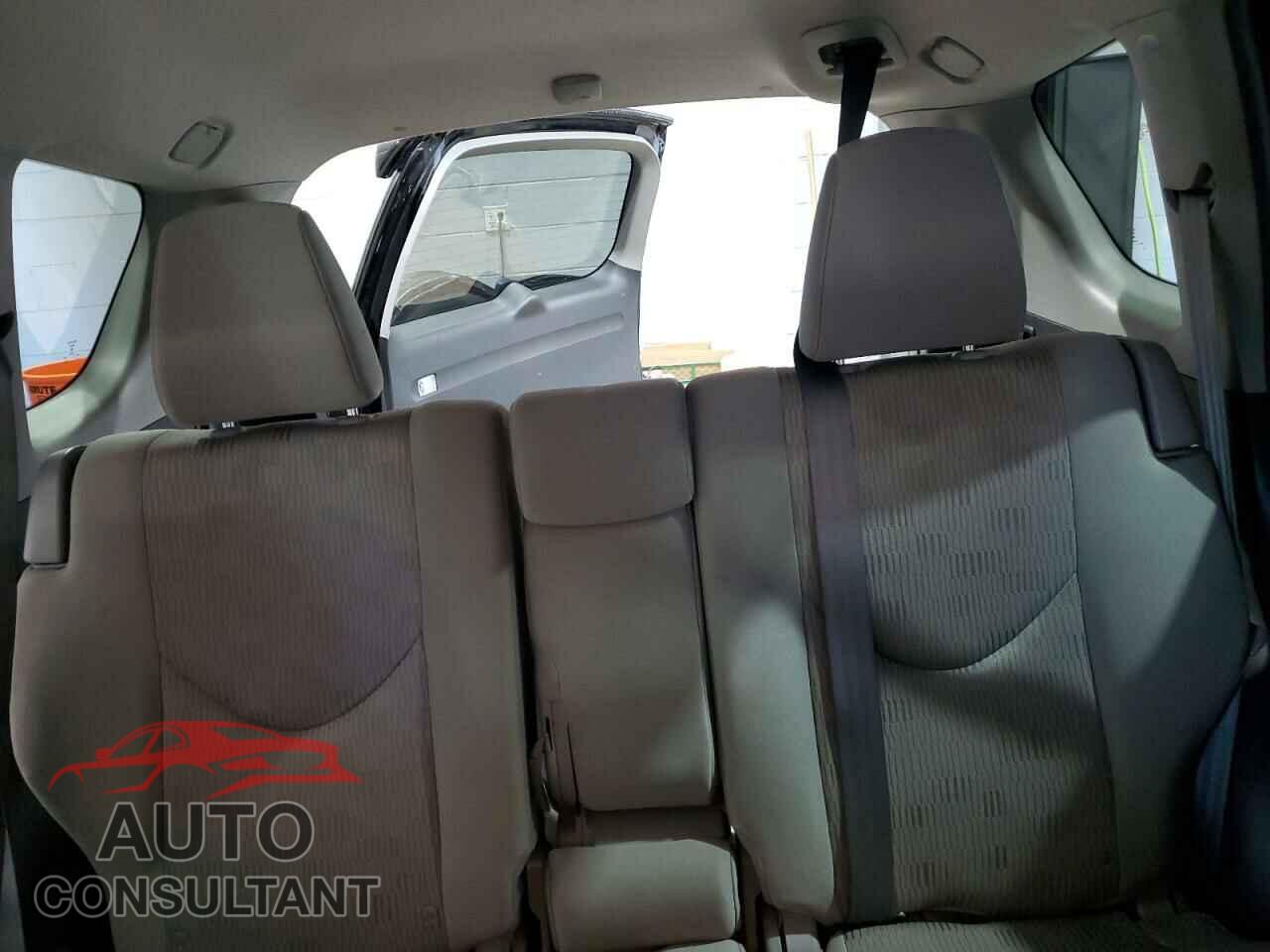 TOYOTA RAV4 2011 - 2T3BF4DV3BW148386