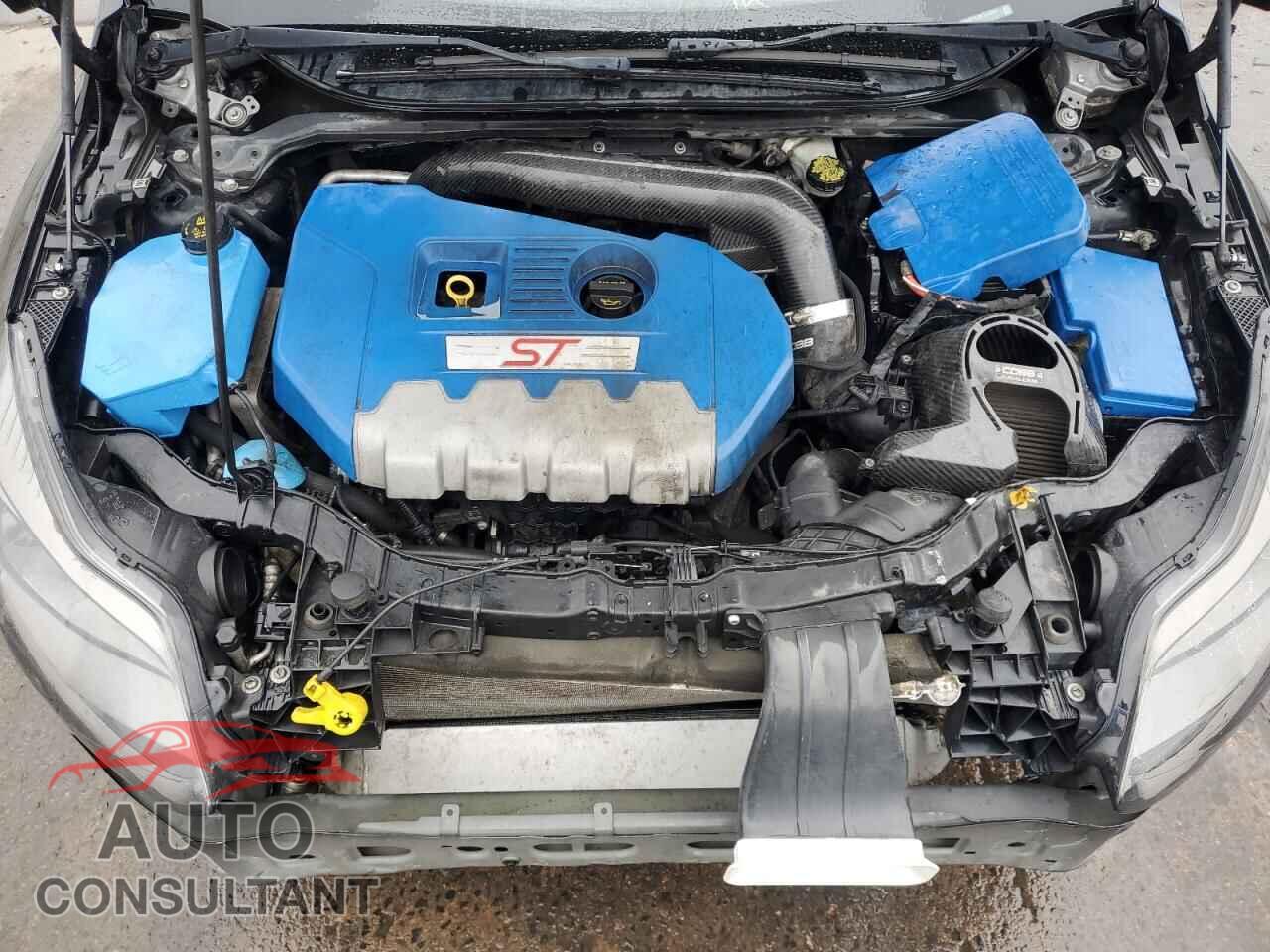 FORD FOCUS 2014 - 1FADP3L96EL432581