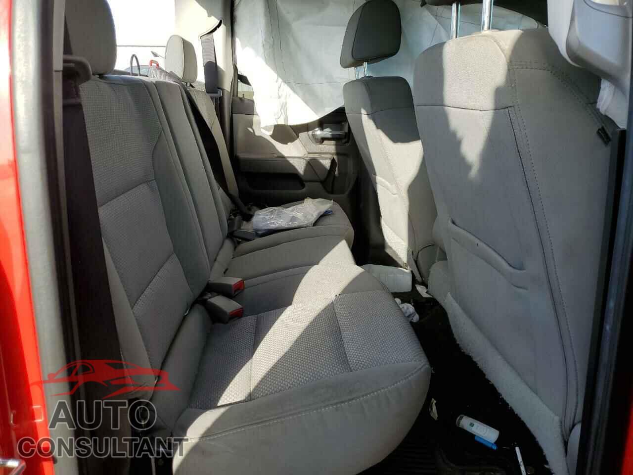 CHEVROLET SILVERADO 2017 - 1GCRCPEC5HZ135475
