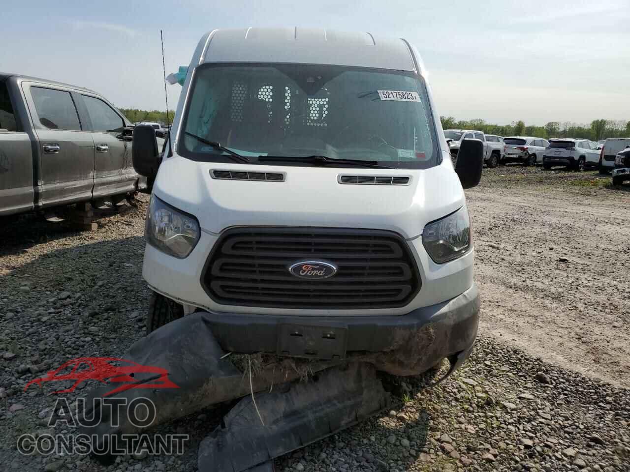 FORD TRANSIT 2018 - 1FTYR2CM2JKA09114