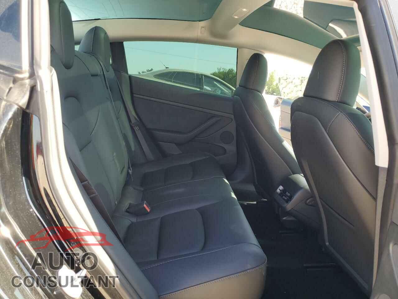 TESLA MODEL 3 2023 - 5YJ3E1EA8PF682532