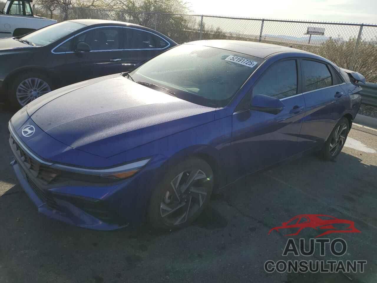 HYUNDAI ELANTRA 2024 - KMHLP4DG3RU678153
