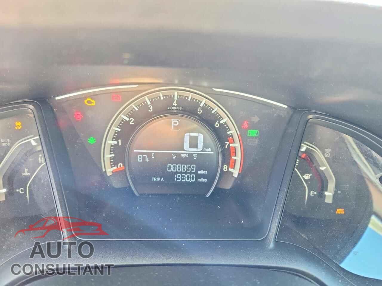 HONDA CIVIC 2018 - 2HGFC2F58JH559813