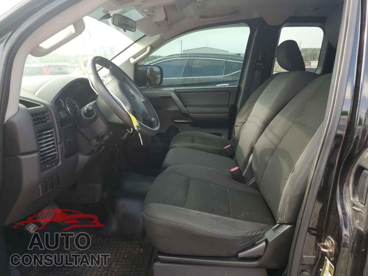 NISSAN TITAN 2012 - 1N6BA0CH5CN313105