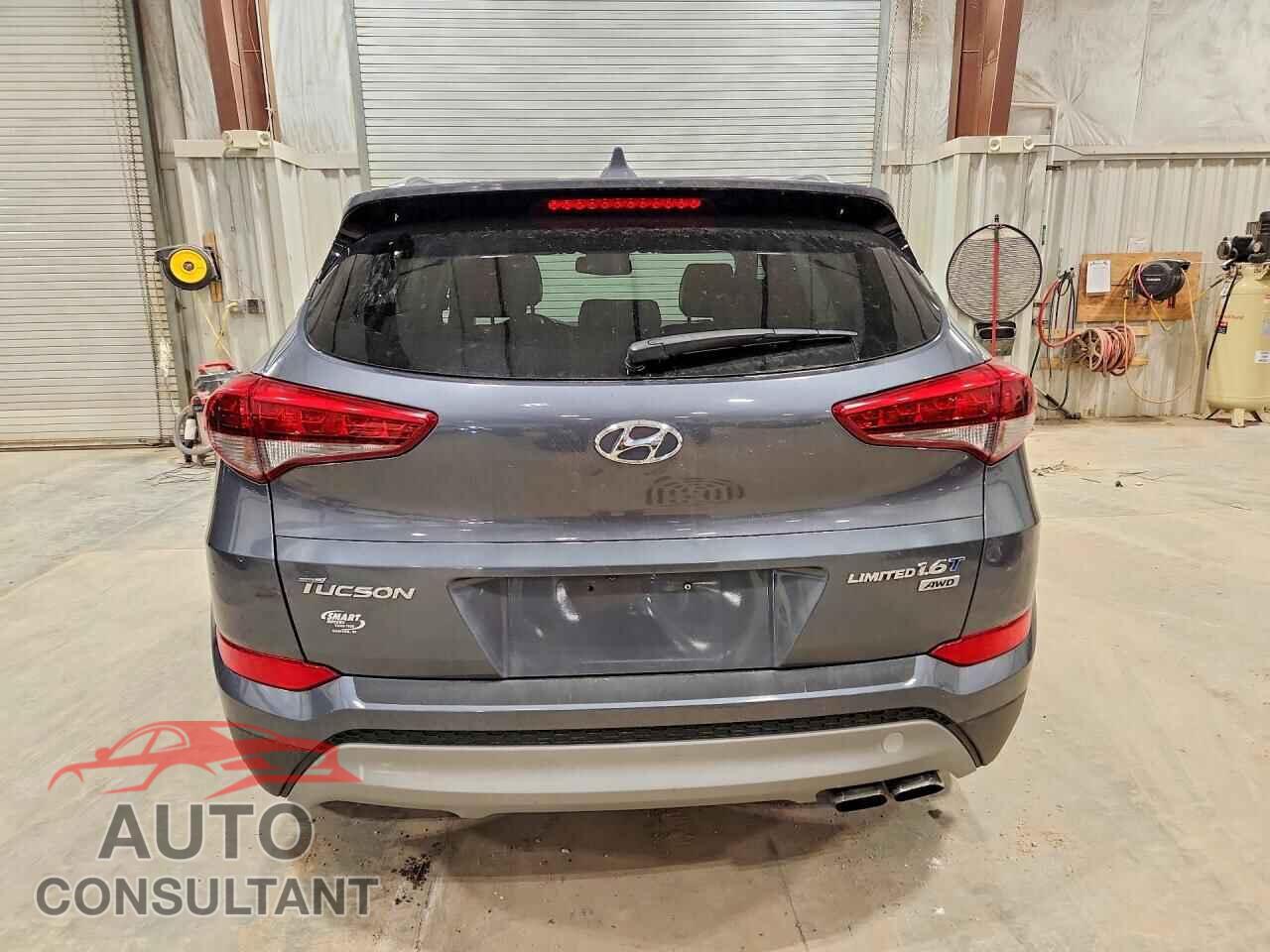 HYUNDAI TUCSON 2017 - KM8J3CA24HU304820