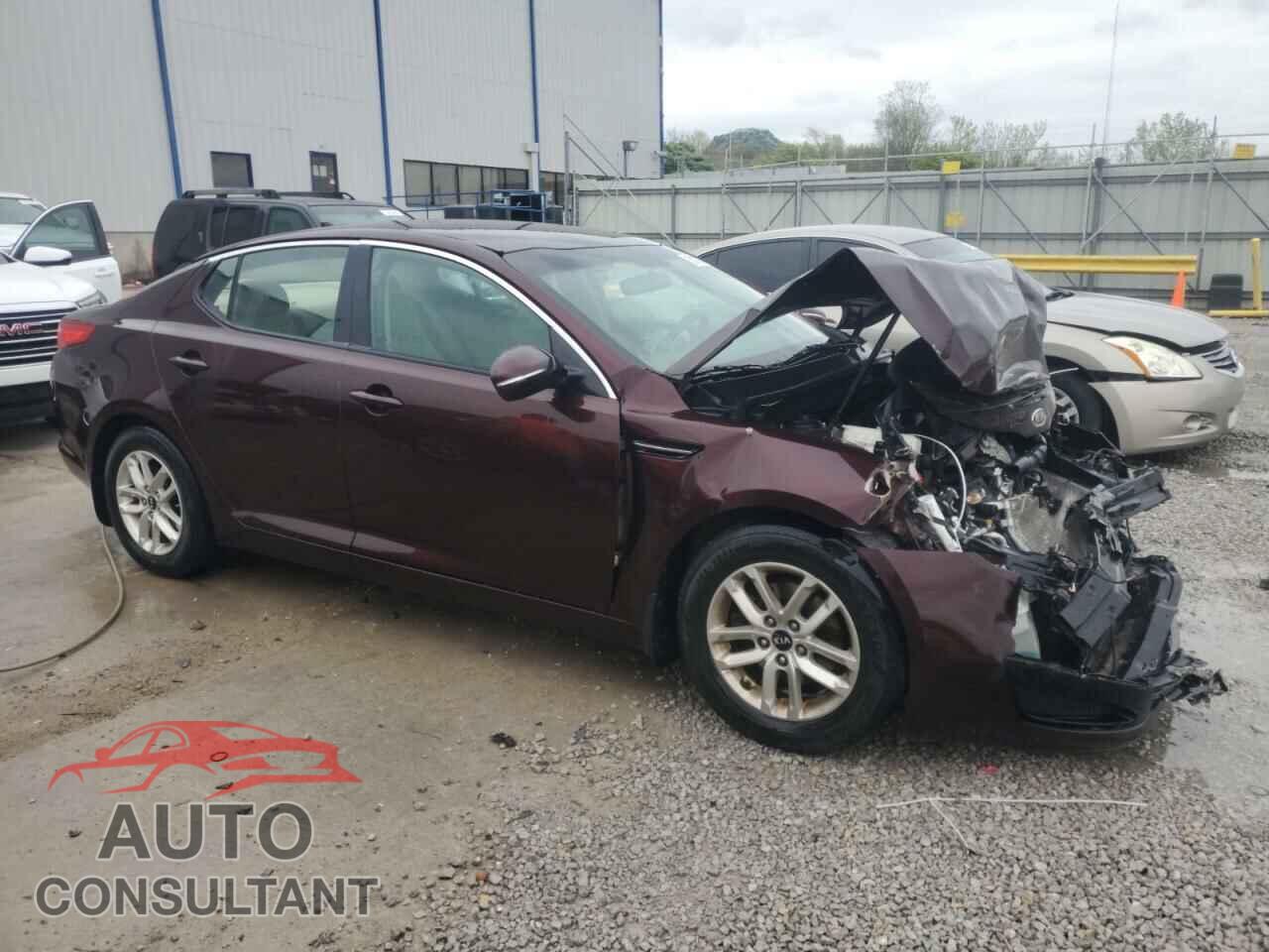 KIA OPTIMA 2011 - KNAGM4A79B5084327