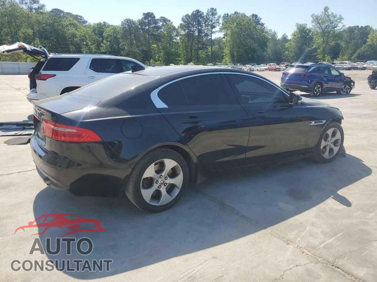 JAGUAR XE 2017 - SAJAR4BG5HA975211
