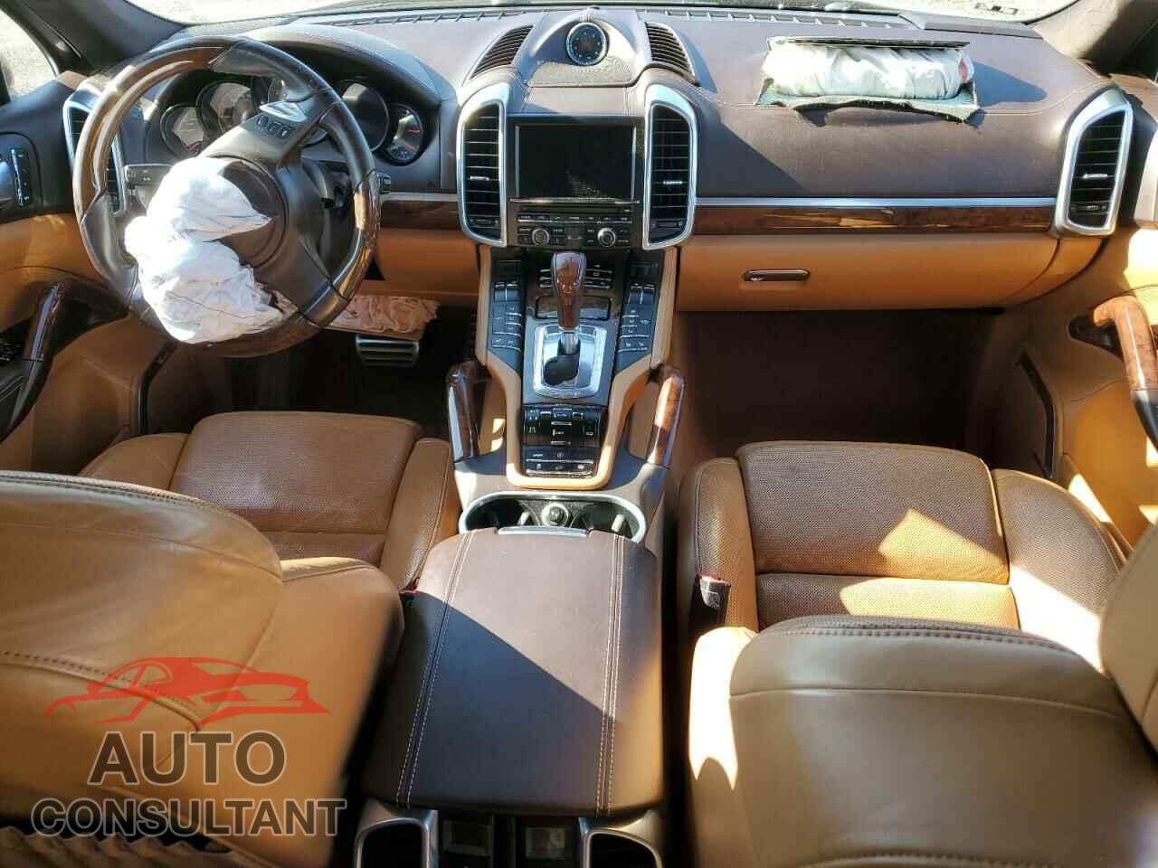 PORSCHE CAYENNE 2012 - WP1AB2A29CLA43084