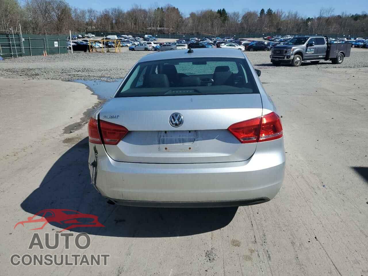 VOLKSWAGEN PASSAT 2014 - 1VWAP7A35EC002167