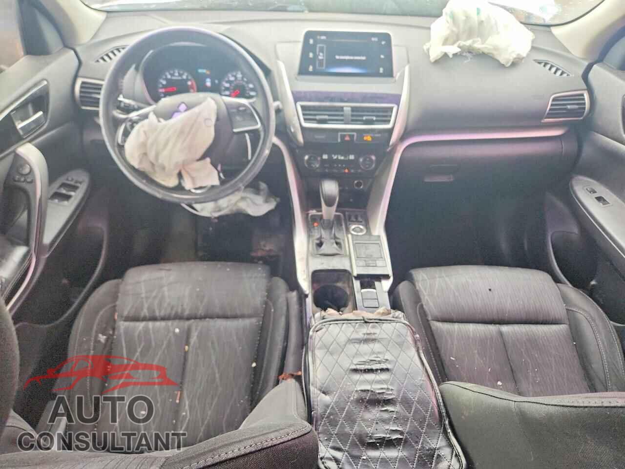 MITSUBISHI ECLIPSE 2019 - JA4AT5AA8KZ000756
