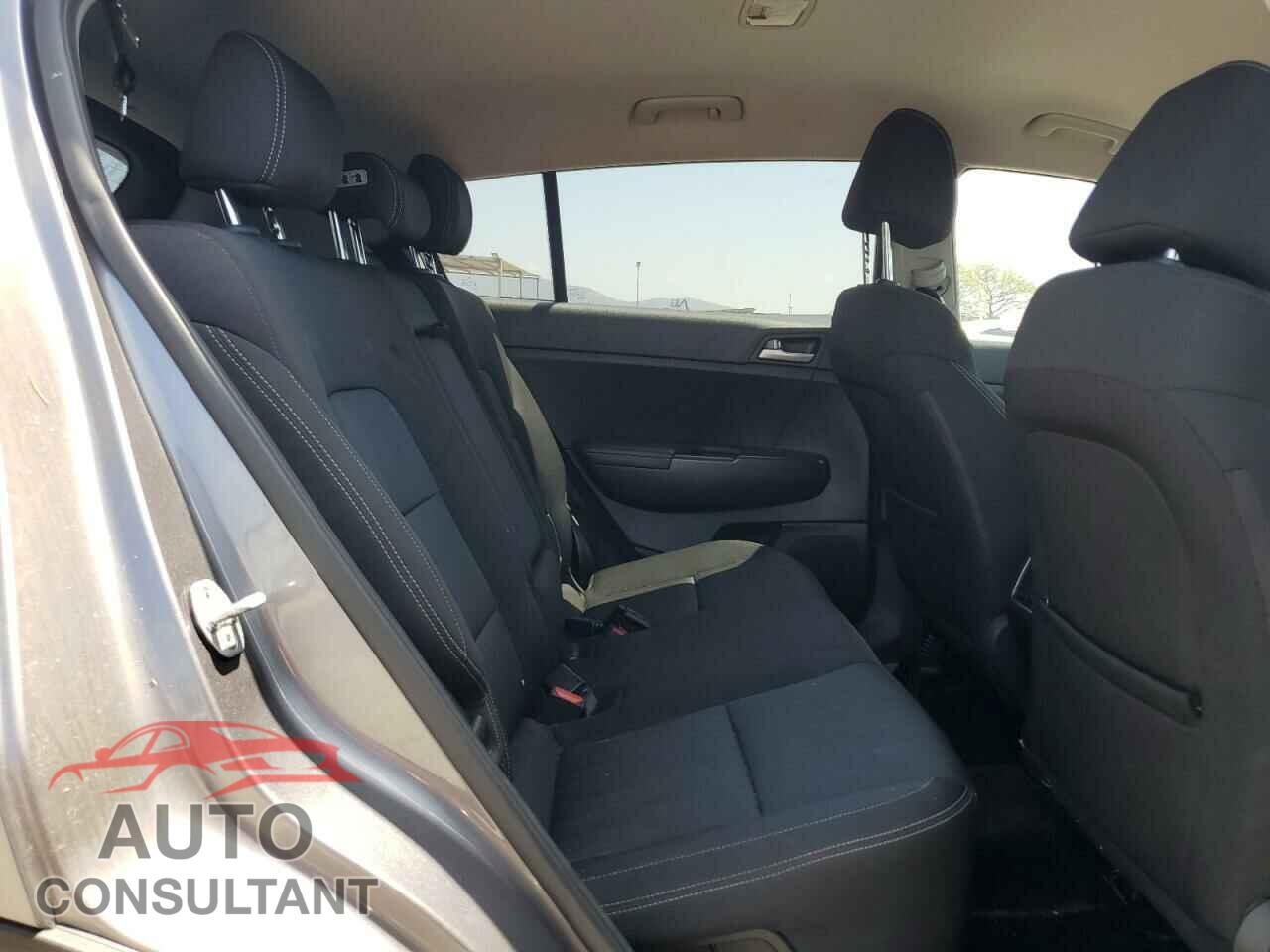 KIA SPORTAGE 2017 - KNDPMCAC9H7086859