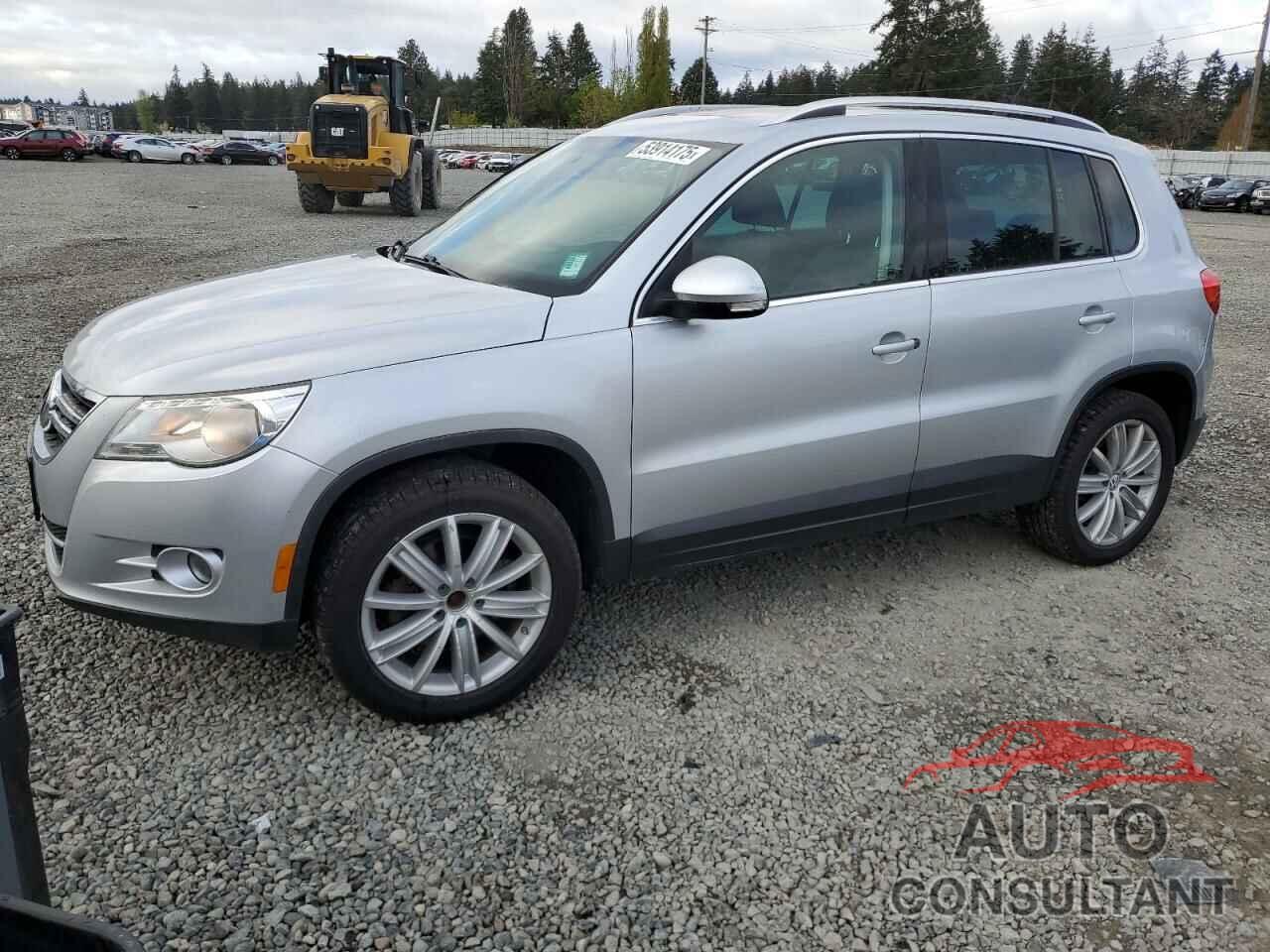 VOLKSWAGEN TIGUAN 2011 - WVGBV7AX1BW559924