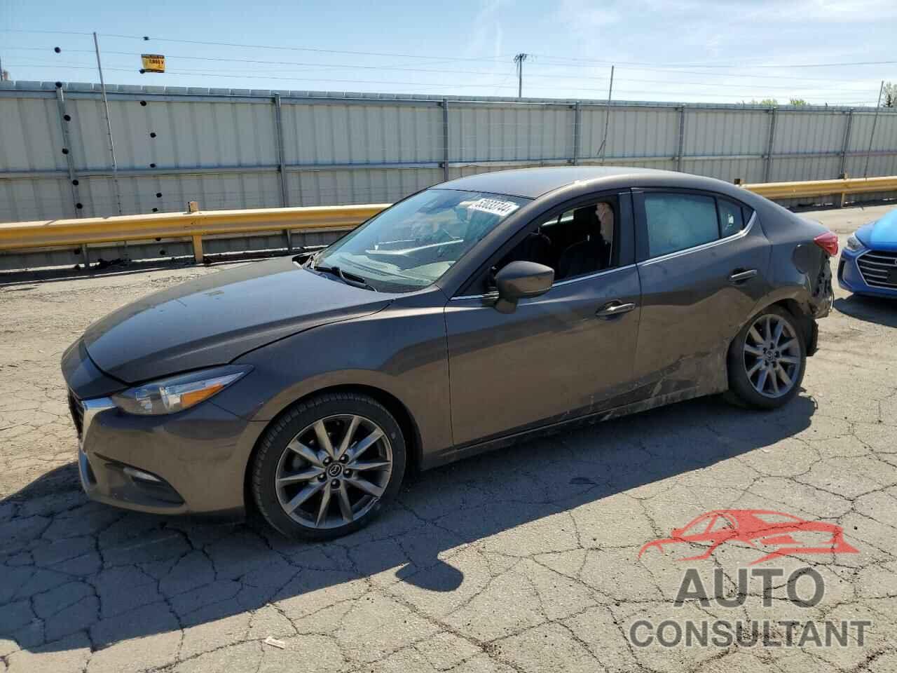 MAZDA 3 2018 - 3MZBN1V32JM160363