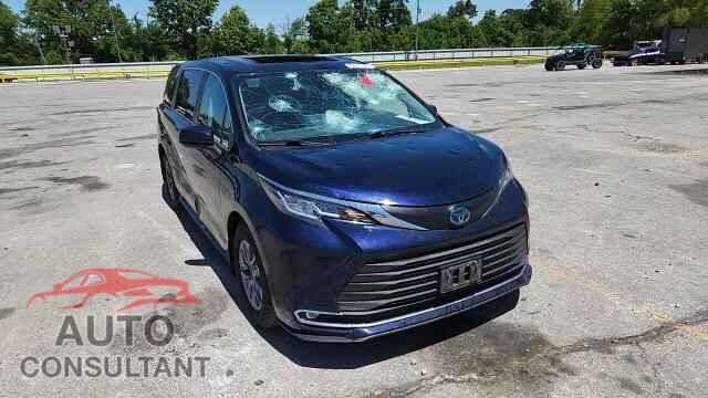TOYOTA SIENNA 2021 - 5TDYRKEC9MS034075