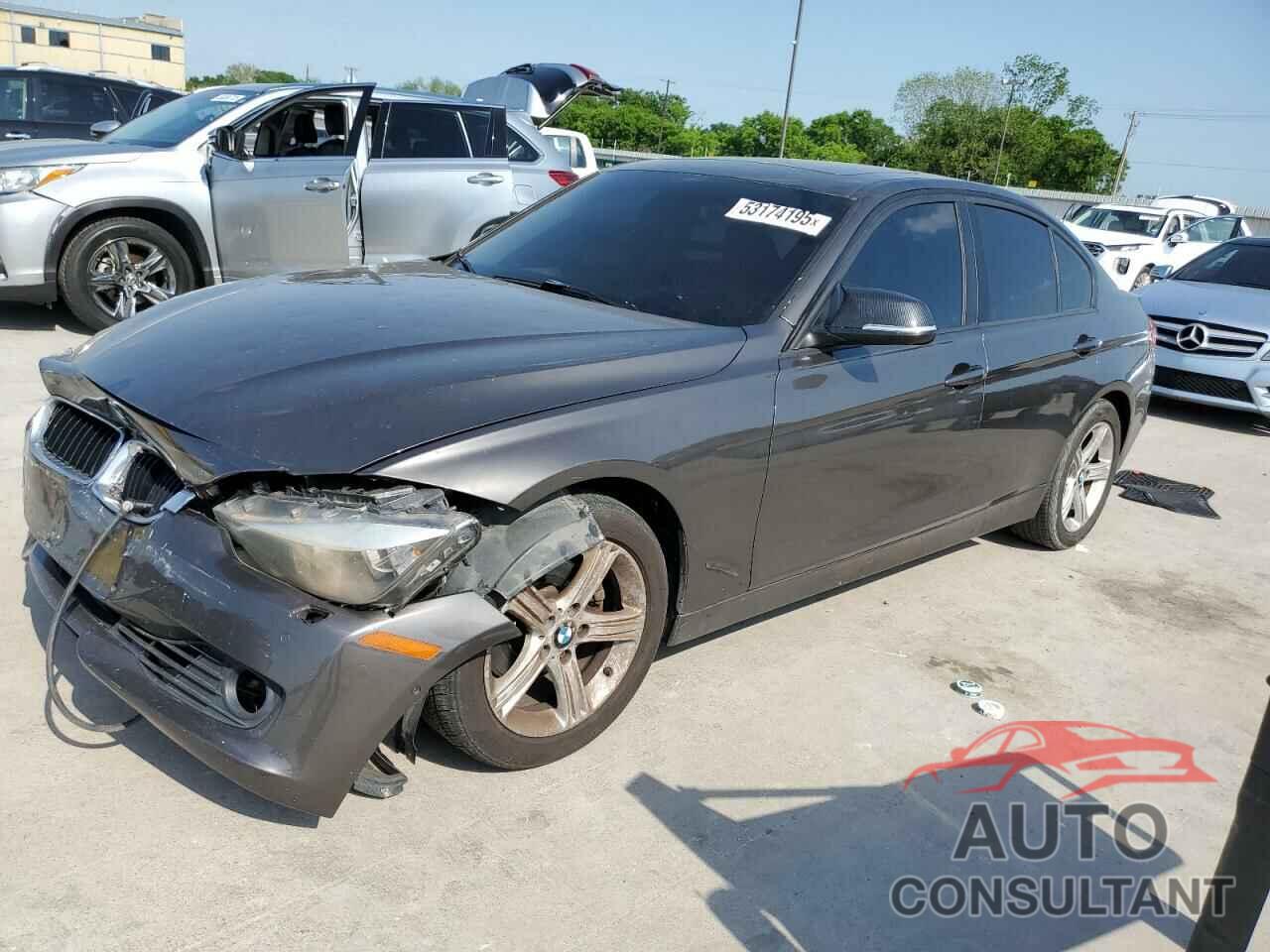 BMW 3 SERIES 2013 - WBA3B5G5XDNS00119