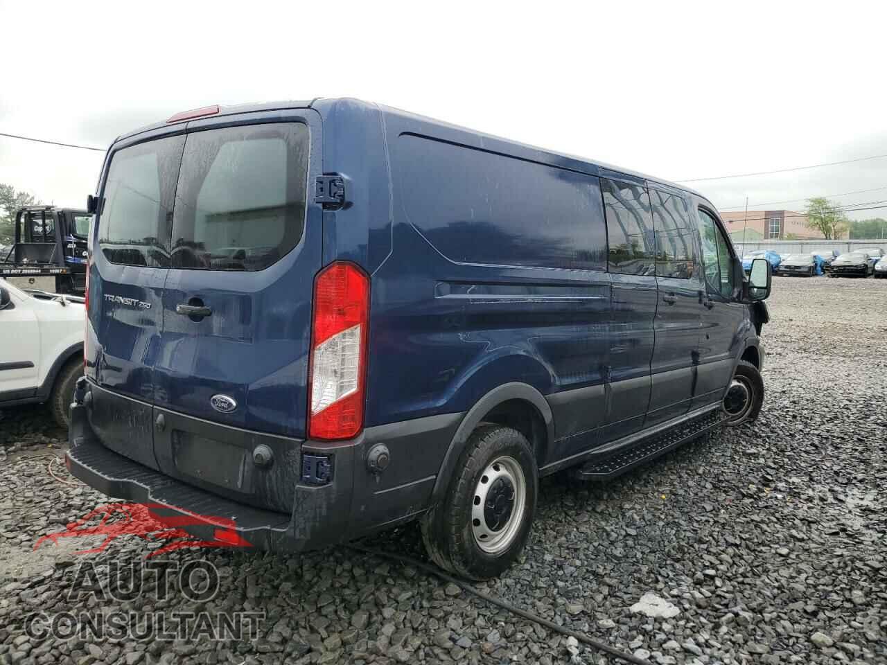 FORD TRANSIT 2019 - 1FTYR2ZM8KKB70009