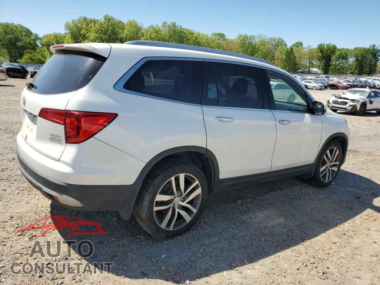 HONDA PILOT 2017 - 5FNYF6H07HB090608