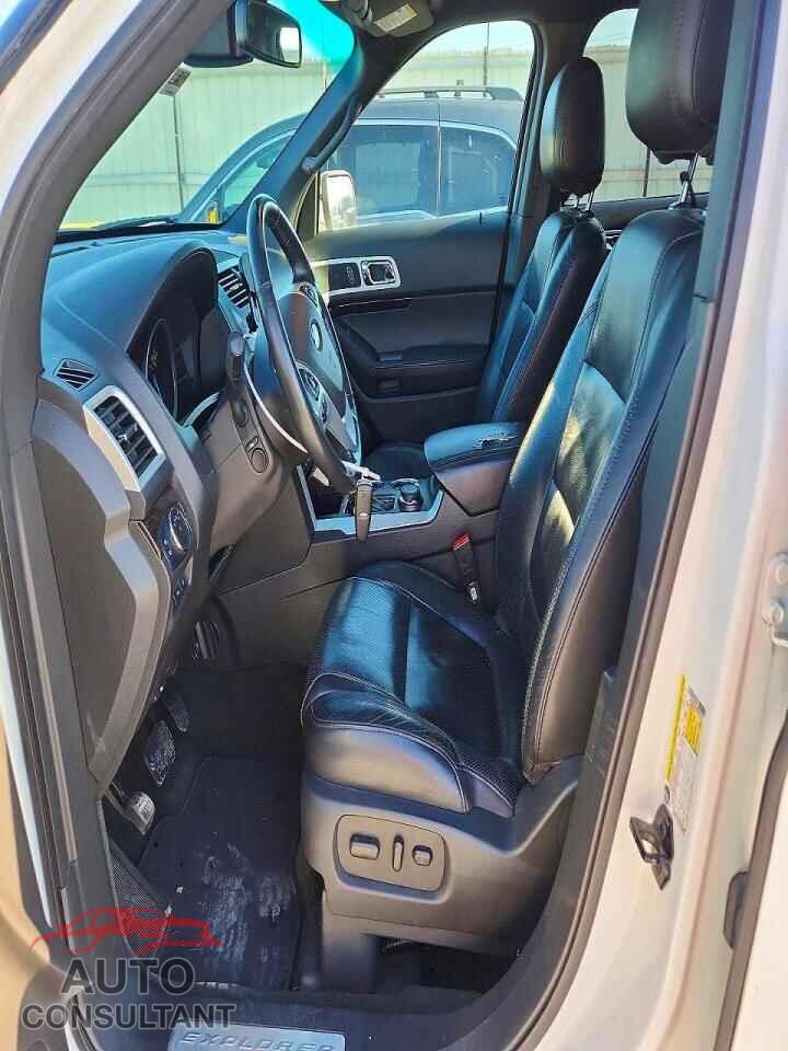 FORD EXPLORER 2013 - 1FM5K8F89DGC20127