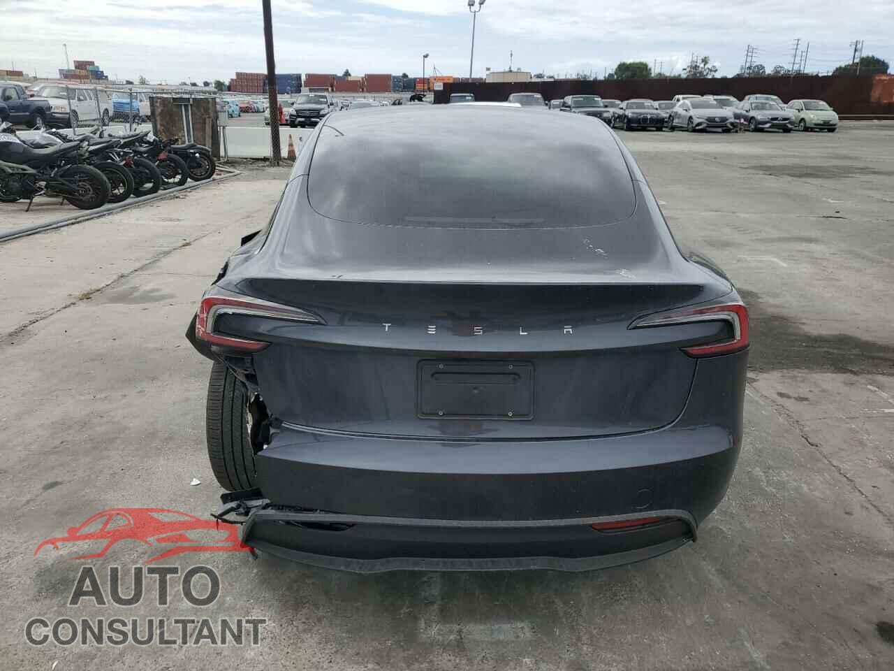 TESLA MODEL 3 2024 - 5YJ3E1EA1RF743321