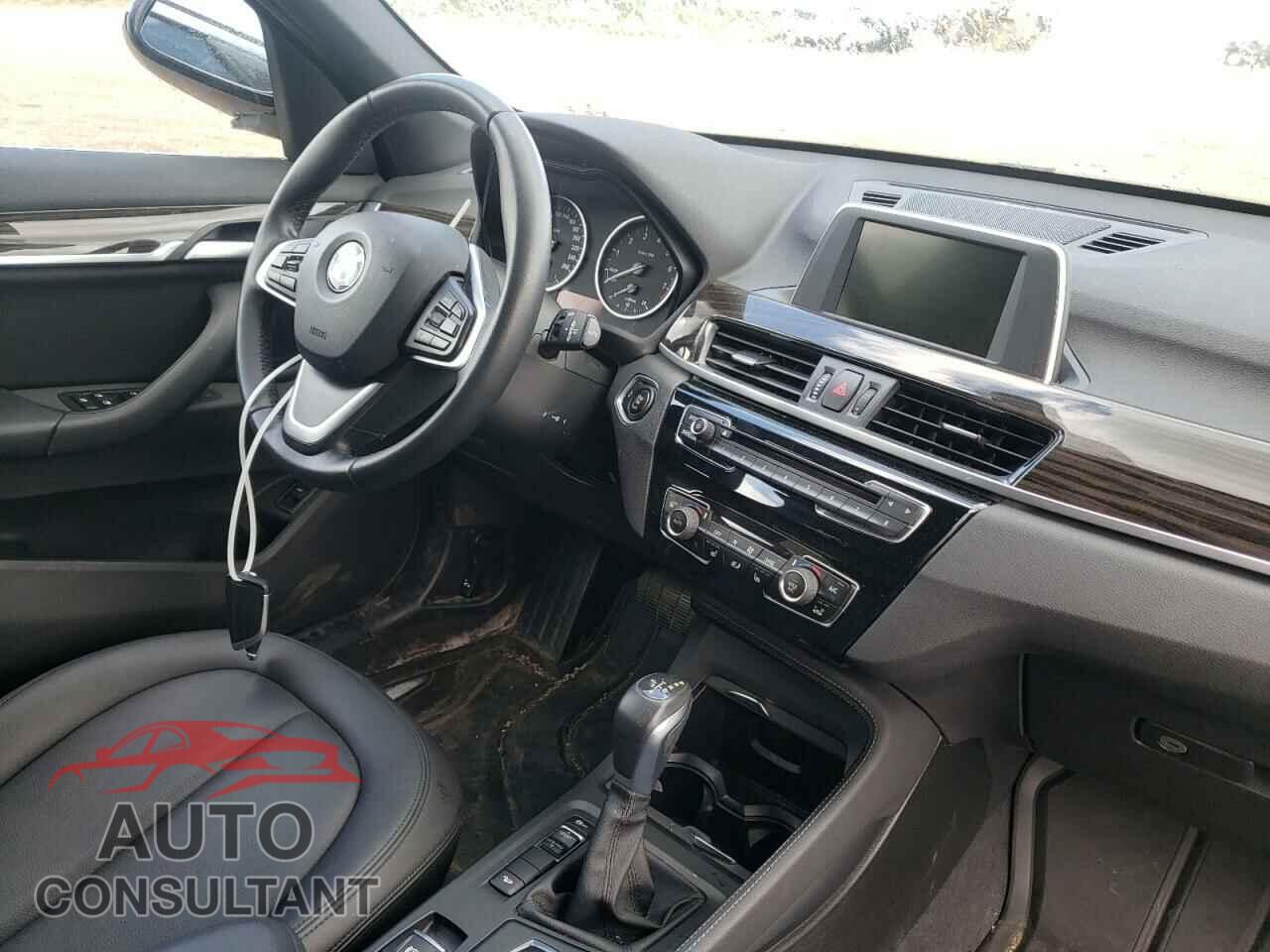 BMW X1 2017 - WBXHT3C31H5F77142