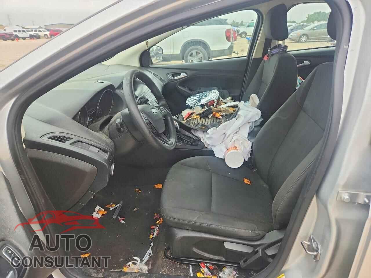 FORD FOCUS 2018 - 1FADP3F25JL272430