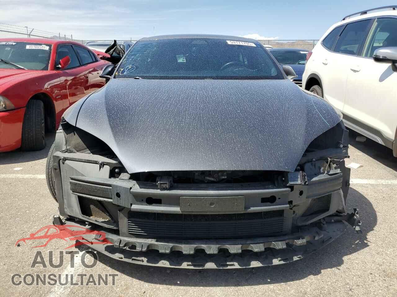 TESLA MODEL S 2018 - 5YJSA1E22JF272395