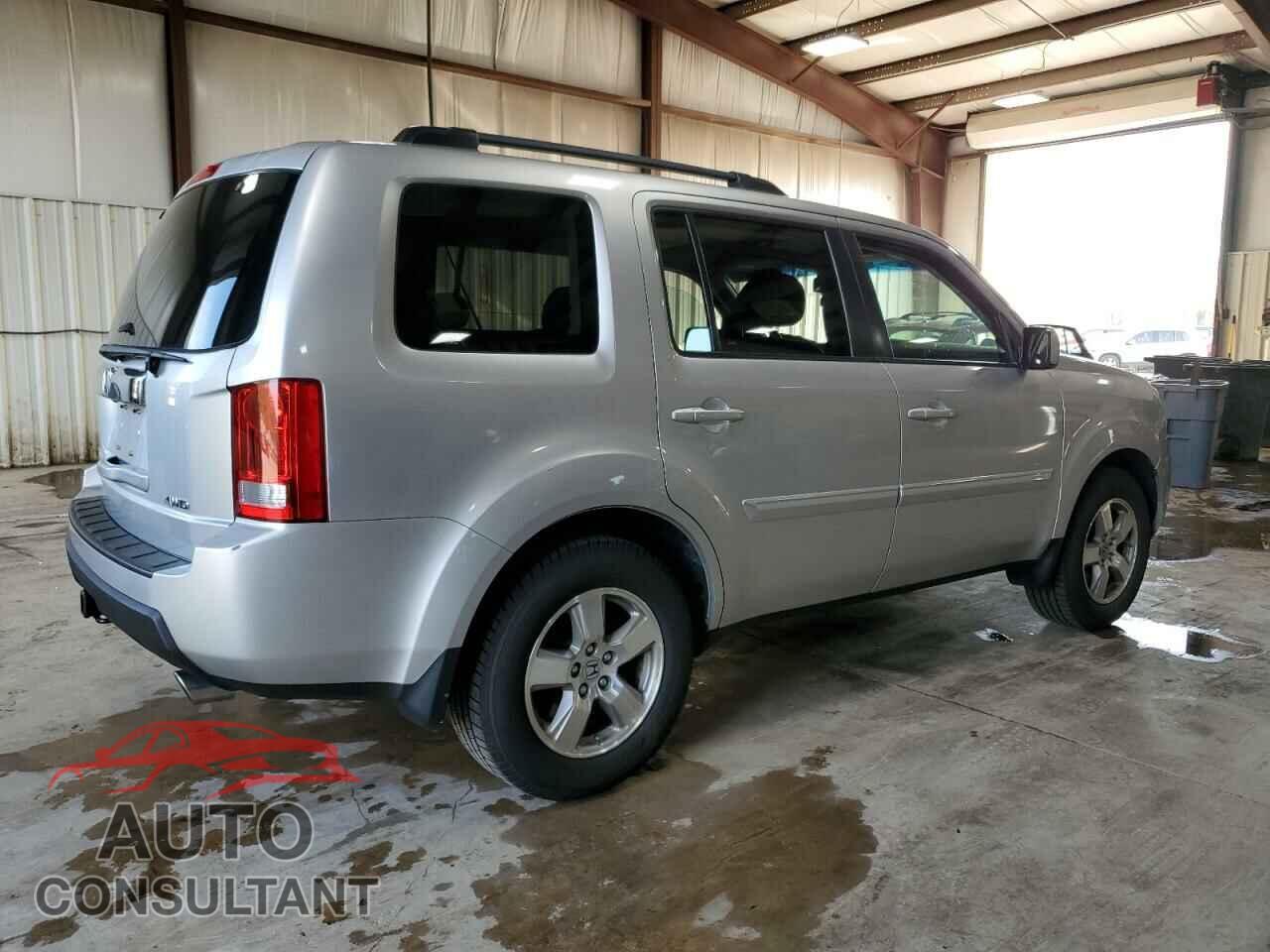 HONDA PILOT 2011 - 5FNYF4H58BB014712