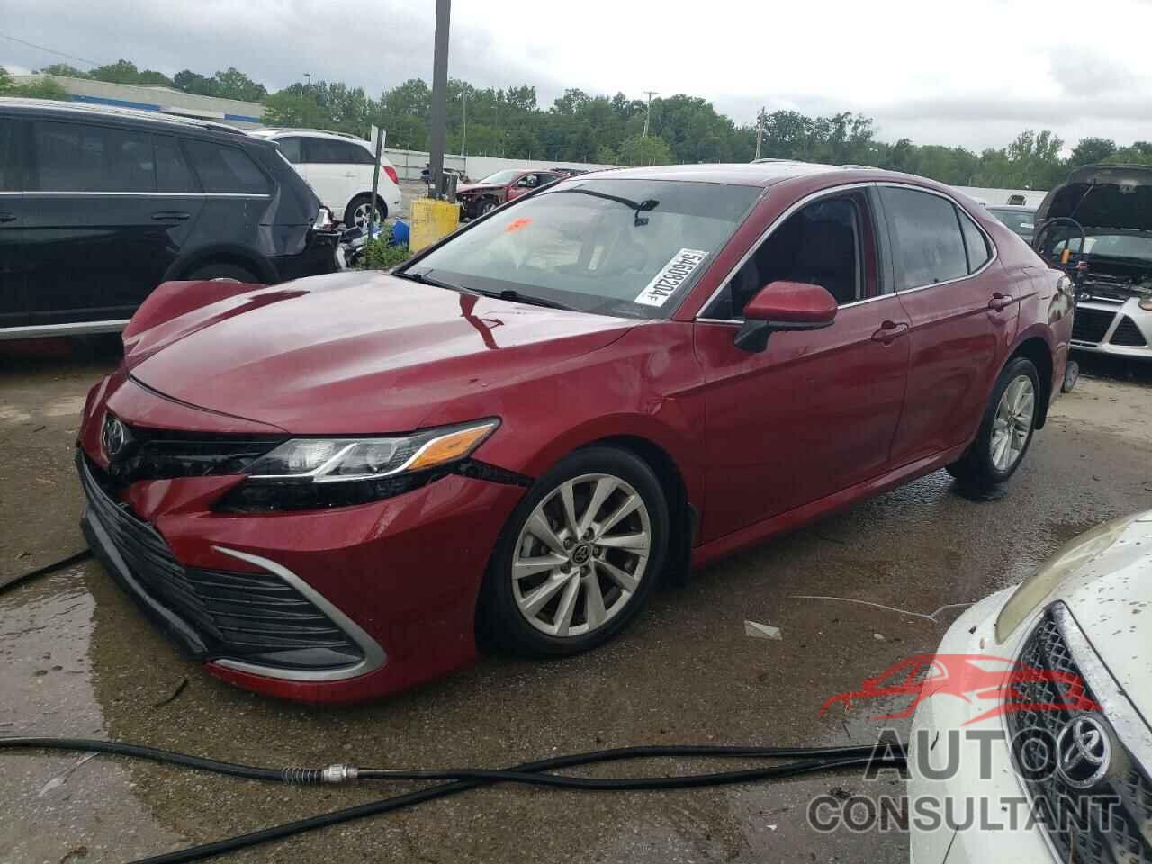 TOYOTA CAMRY 2022 - 4T1C11AK0NU635215