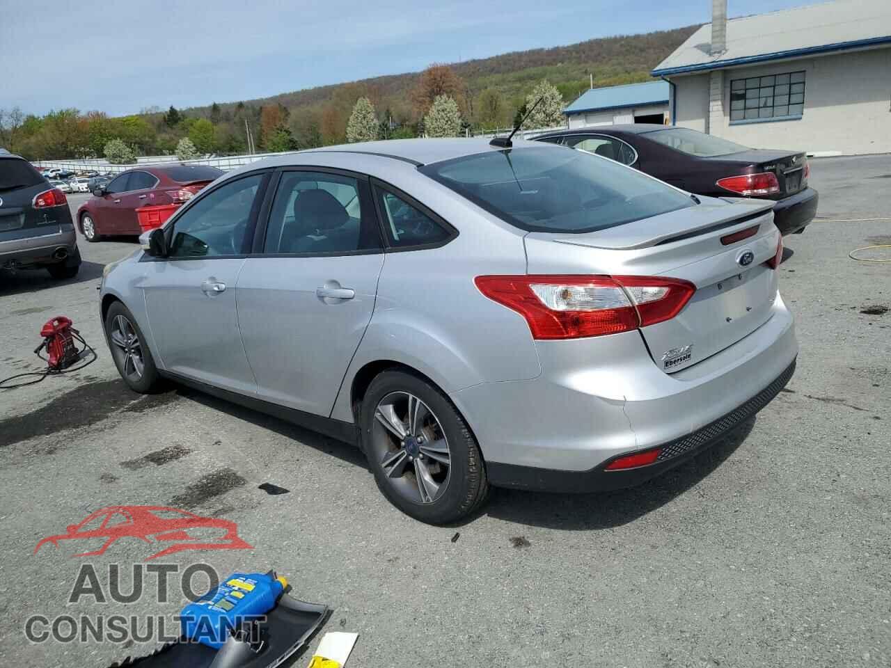 FORD FOCUS 2014 - 1FADP3F27EL126018