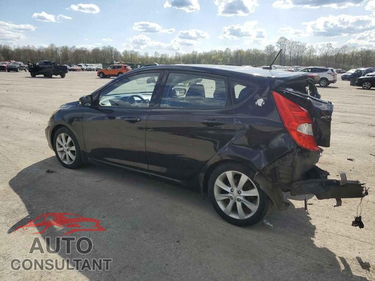 HYUNDAI ACCENT 2013 - KMHCU5AE8DU117702