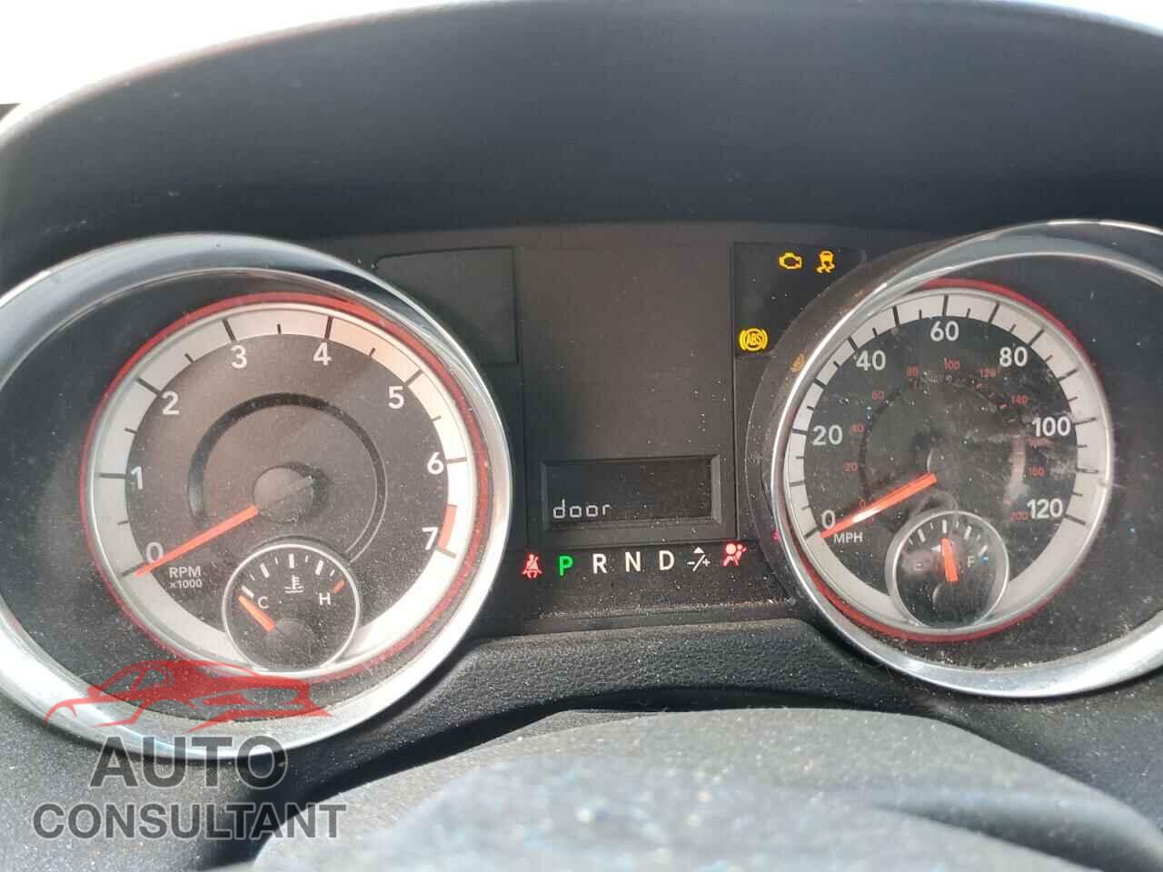 DODGE CARAVAN 2011 - 2D4RN3DG5BR656465