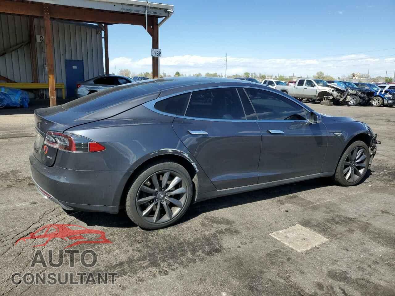 TESLA MODEL S 2015 - 5YJSA1H21FF090075