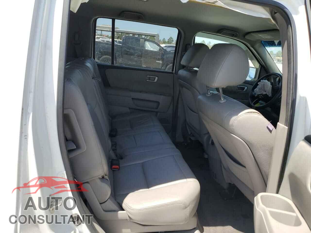 HONDA PILOT 2012 - 5FNYF3H45CB037576