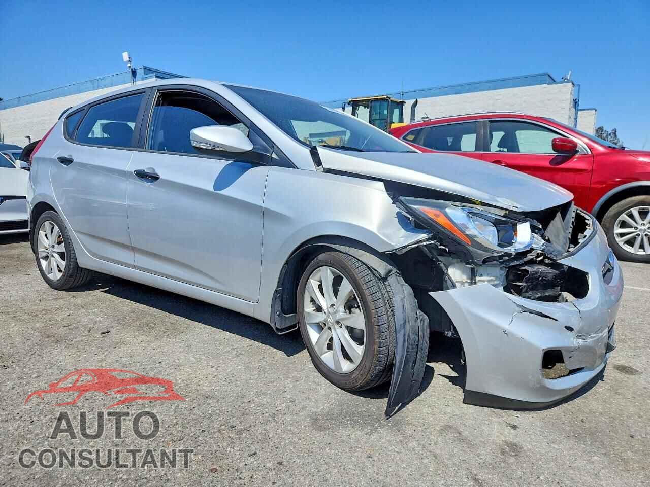 HYUNDAI ACCENT 2013 - KMHCU5AE3DU130664