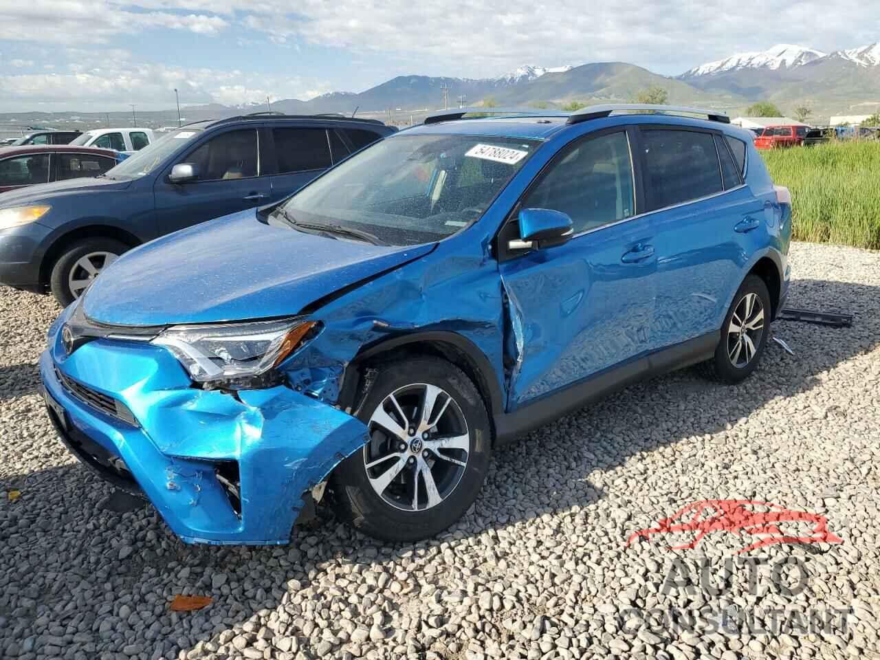 TOYOTA RAV4 2017 - JTMWFREV0HJ145529