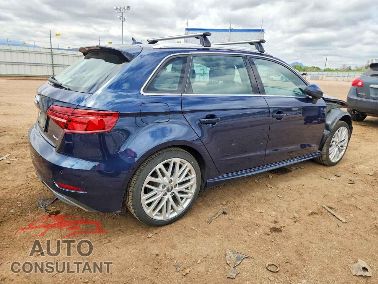 AUDI A3 2018 - WAUSPBFF9JA055793