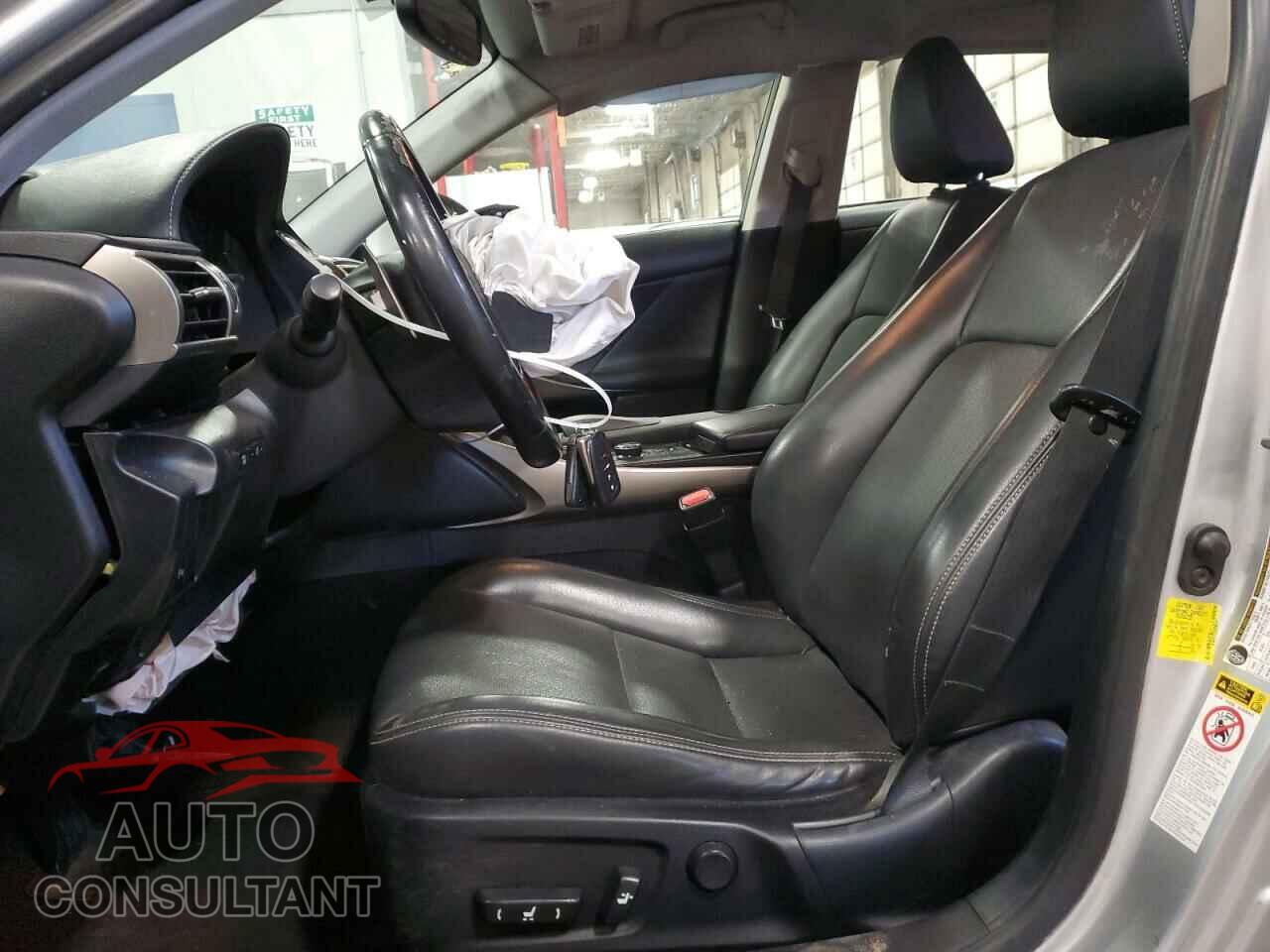 LEXUS IS 2014 - JTHBE1D22E5005348