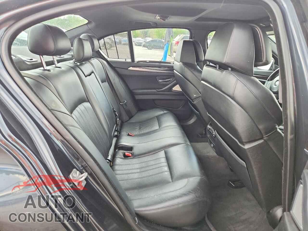 BMW M5 2013 - WBSFV9C50DC773801