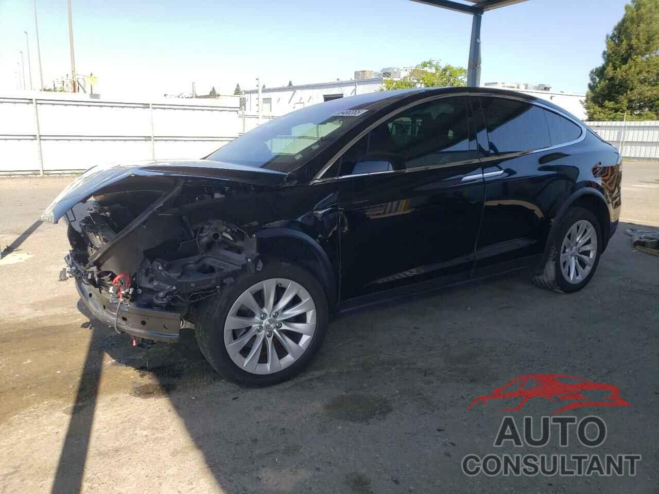 TESLA MODEL X 2018 - 5YJXCBE29JF142748