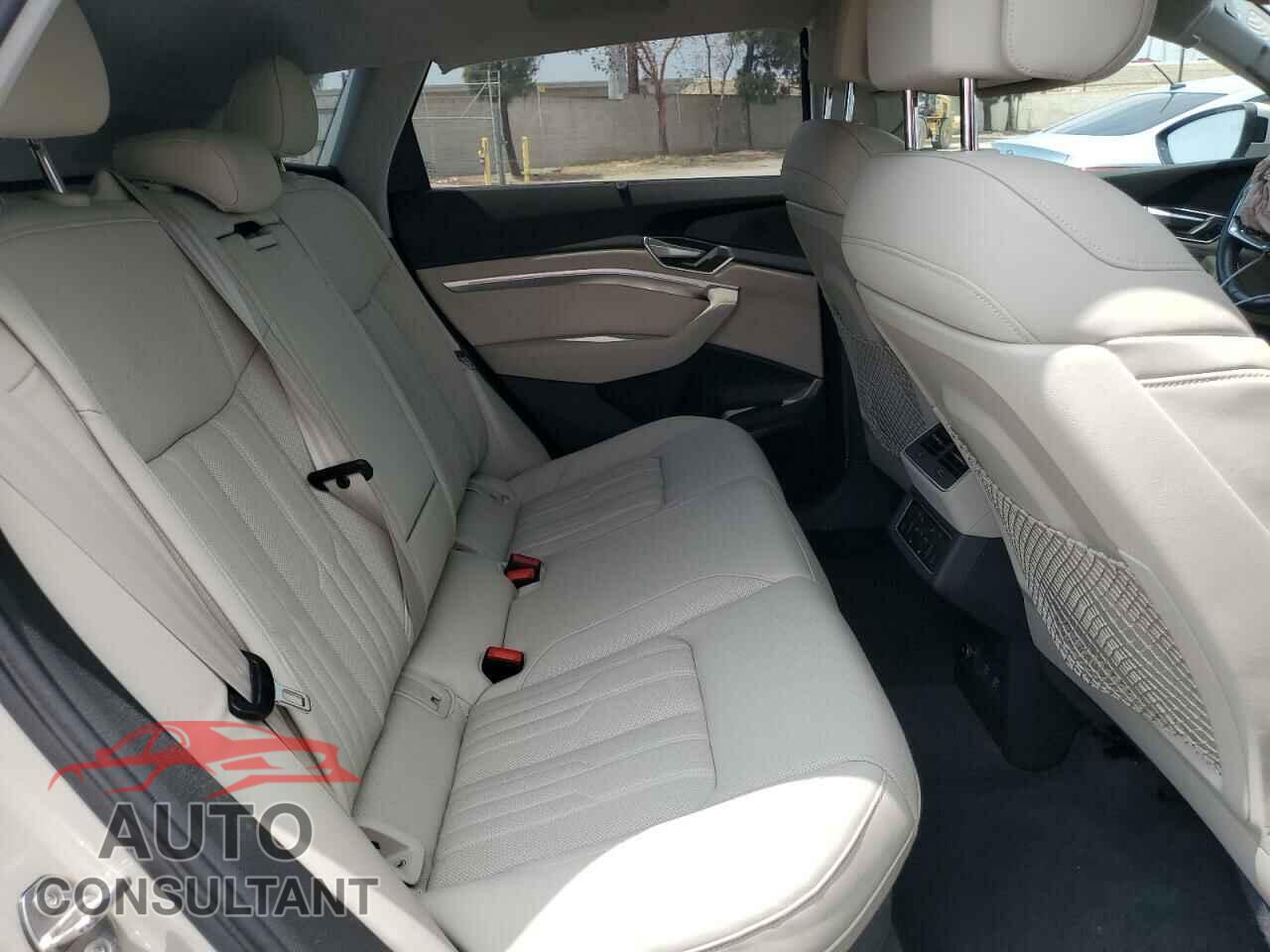 AUDI E-TRON 2021 - WA1VAAGE9MB024067