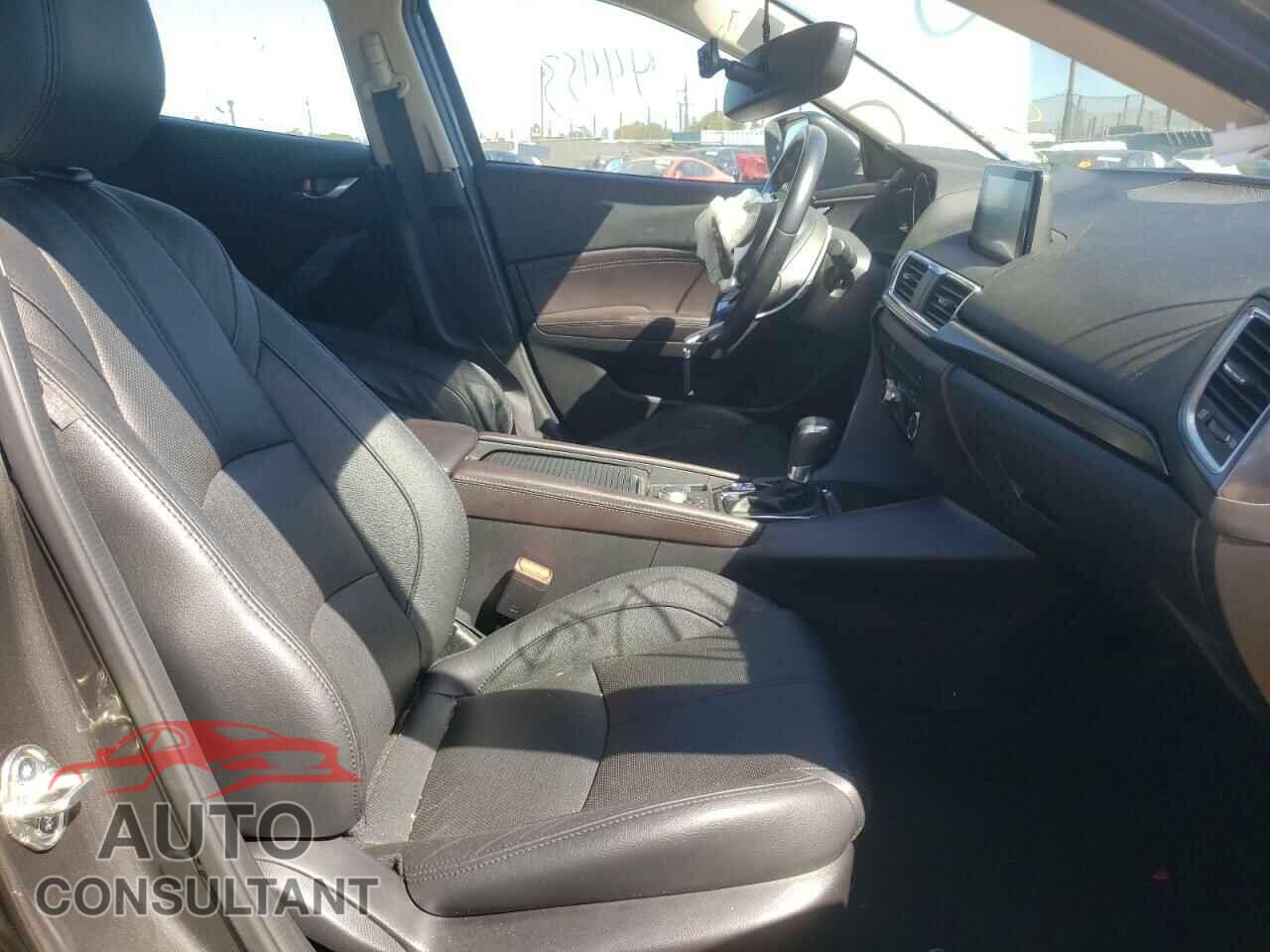 MAZDA 3 2017 - JM1BN1M30H1135568